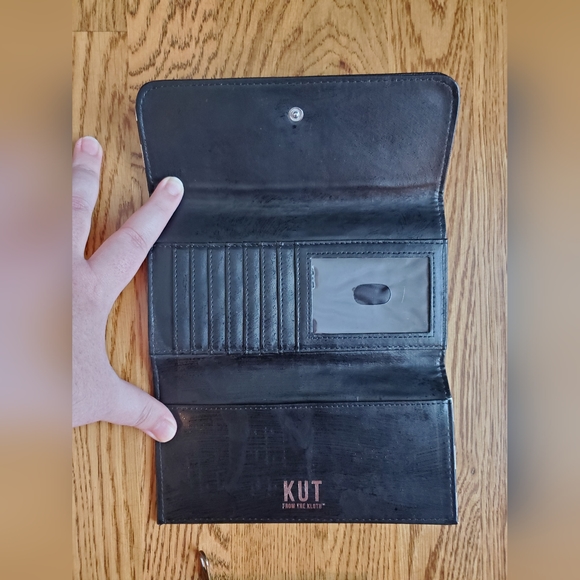 KUT From the Kloth Wallet. - Picture 5 of 10